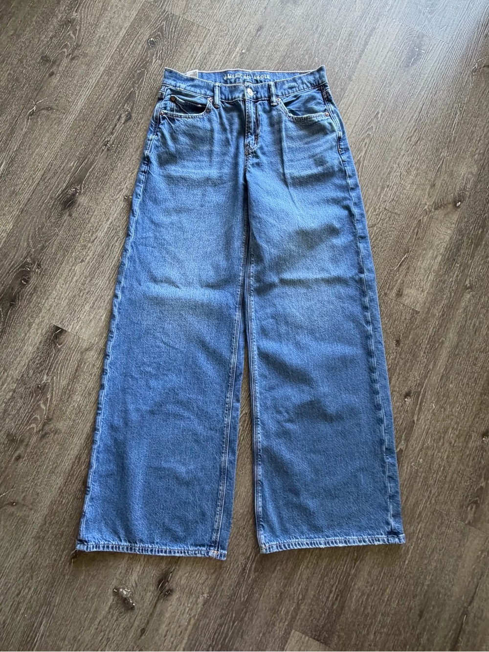 American Eagle Outfitters High-Rise Wide Leg Blue Jeans